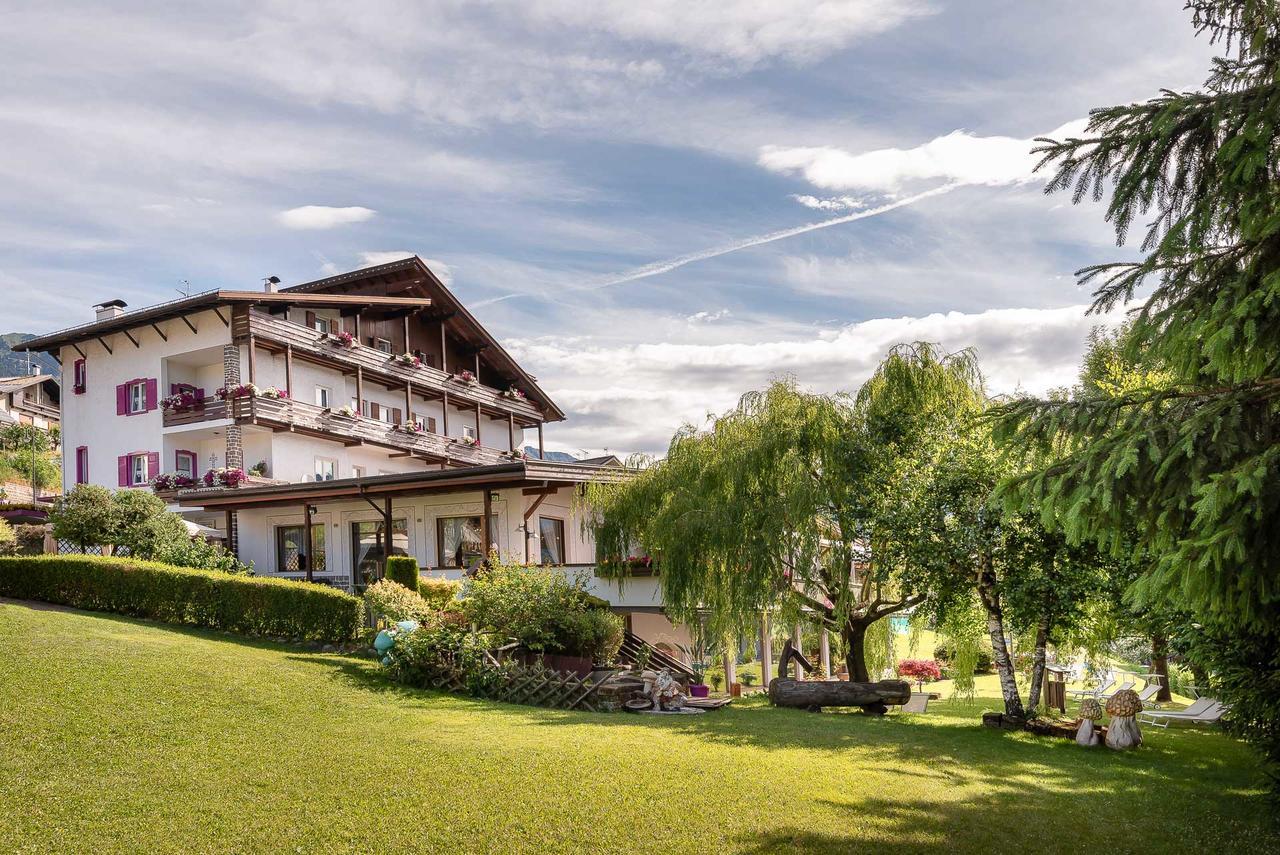 Hotel Latemar Castello-Molina di Fiemme ภายนอก รูปภาพ